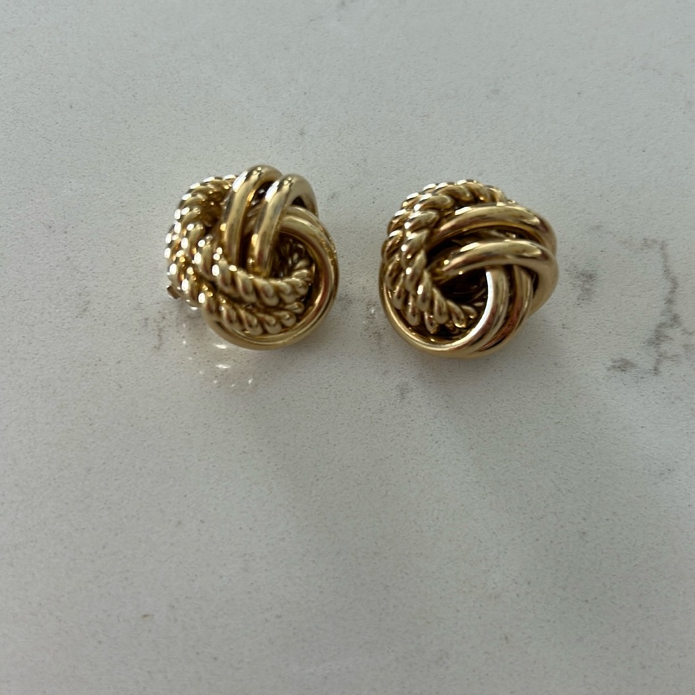 Clip On VINTAGE GIVENCHY PARIS NY GOLD TONE KNOT EARRING